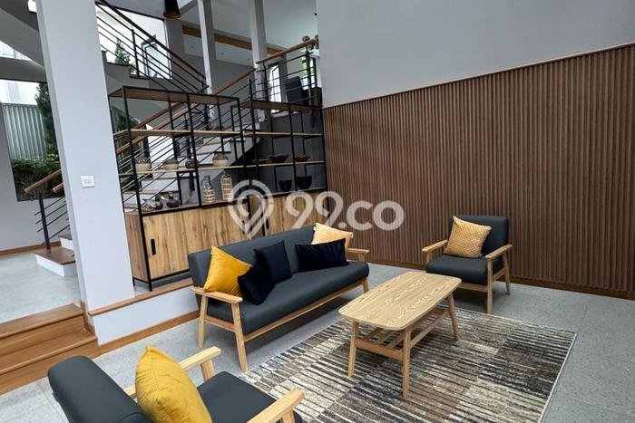 Jual Rumah Mewah Megah Dengan View Eksklusif di Dago Pakar, Bandung Jual Rumah Mewah Megah Dengan View Eksklusif di Dago Pakar, Bandung