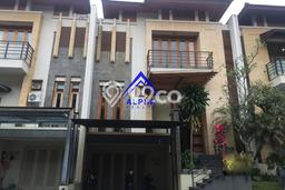 Jual Rumah Luas Megah Dengan View Cantik di ciumbuleuit, Bandung Jual Rumah Luas Megah Dengan View Cantik di ciumbuleuit, Bandung