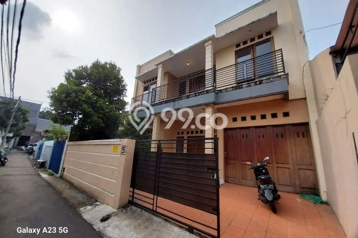 Rumah Luxury Modern Siap Huni di Radio Dalam Jakarta Selatan Rumah Luxury Modern Siap Huni di Radio Dalam Jakarta Selatan