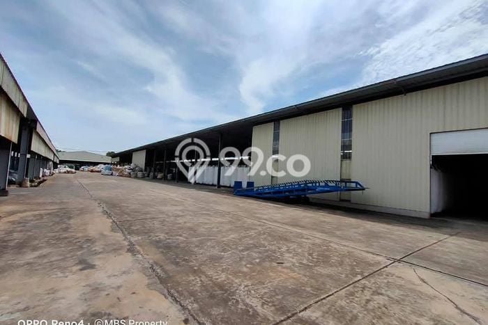 Gudang Dijual di Batam LT 47686m2 & LB 23000m2 Lokasi Terbaik! Gudang Dijual di Batam LT 47686m2 & LB 23000m2 Lokasi Terbaik!
