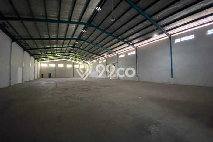 Disewakan Gudang Strategis Kawasan Batam Centre, Luas 1300m², Lokasi Berkembang Disewakan Gudang Strategis Kawasan Batam Centre, Luas 1300m², Lokasi Berkembang