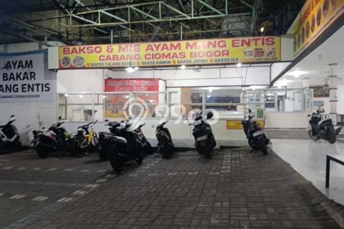 Disewakan Ruko di Kawasan Ramai Cipinang Luas 590m2 Disewakan Ruko di Kawasan Ramai Cipinang Luas 590m2