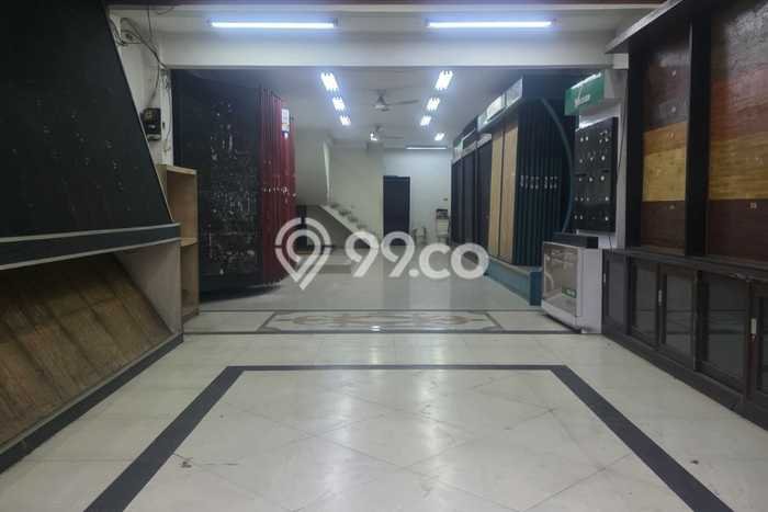 Unit Ruko Disewa Lokasi Cempaka Putih, Jakarta Pusat Spesifikasi Luas Bangunan 135m2 Unit Ruko Disewa Lokasi Cempaka Putih, Jakarta Pusat Spesifikasi Luas Bangunan 135m2
