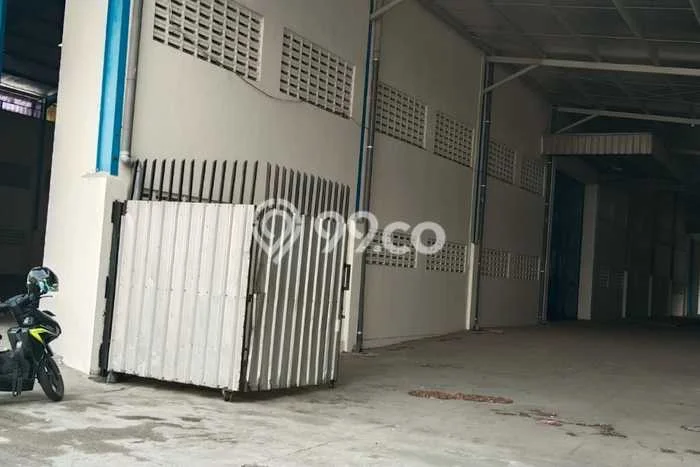 Gudang Komersial Disewakan di Ngaliyan Semarang Luas 2080m2 Gudang Komersial Disewakan di Ngaliyan Semarang Luas 2080m2