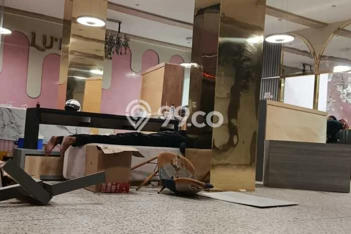 Ruko Disewa di Jakarta Selatan dengan LB 1500m2 Area Komersial Ramai Ruko Disewa di Jakarta Selatan dengan LB 1500m2 Area Komersial Ramai