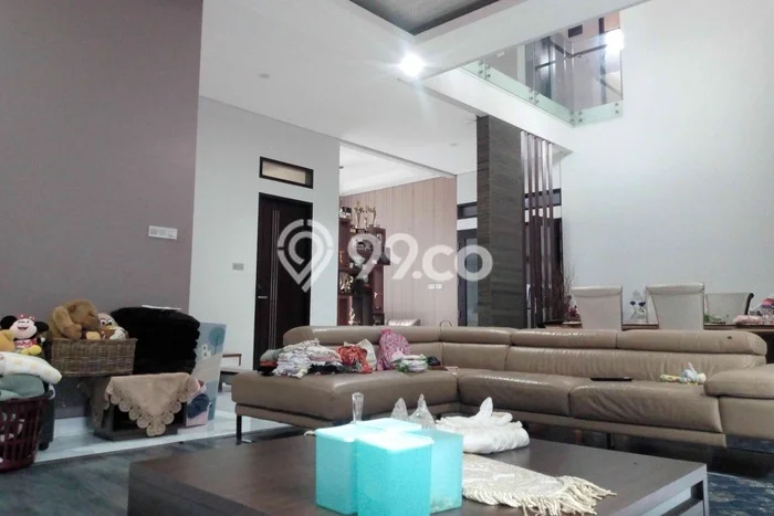 Rumah Mewah Dijual LT 320m2 di Kiaracondong, Bandung Rumah Mewah Dijual LT 320m2 di Kiaracondong, Bandung