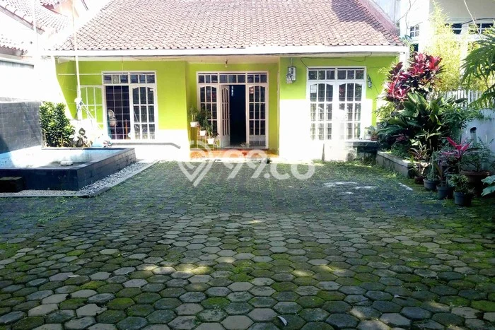 Ready to Use! Premium House LT 172m2 Desain Elegan di Tubagus Ismail Ready to Use! Premium House LT 172m2 Desain Elegan di Tubagus Ismail
