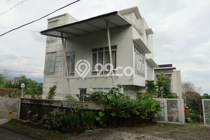 Best Deal Hunian Mewah Ideal dan Luas di Coblong, Bandung Best Deal Hunian Mewah Ideal dan Luas di Coblong, Bandung