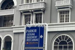 AREA KOMERSIAL! Ruko For Rent Kawasan Kelapa Gading, Luas 450m², Akses Strategis, Ready Bisnis AREA KOMERSIAL! Ruko For Rent Kawasan Kelapa Gading, Luas 450m², Akses Strategis, Ready Bisnis