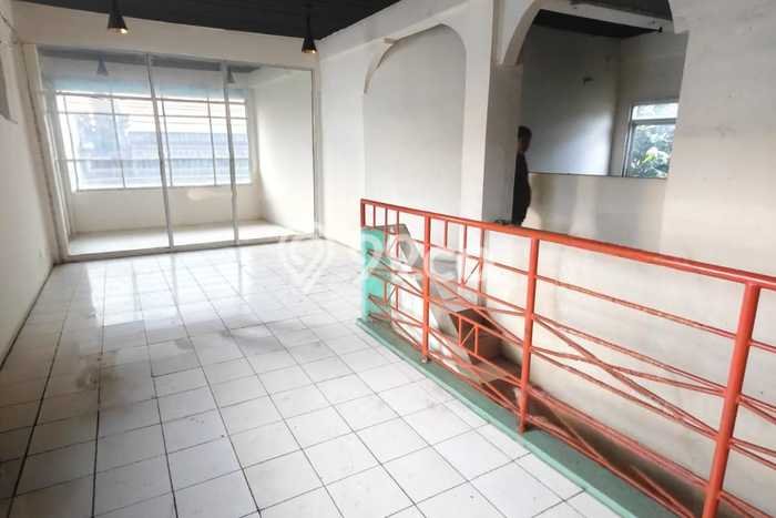 Ruko Favorit Dijual di Ciputat Tangerang Selatan Area Pusat Bisnis Ruko Favorit Dijual di Ciputat Tangerang Selatan Area Pusat Bisnis