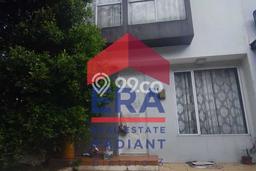 Rumah sewa siap pakai 3 Kamar Tidur di Graha Raya, Tangerang Selatan Rumah sewa siap pakai 3 Kamar Tidur di Graha Raya, Tangerang Selatan