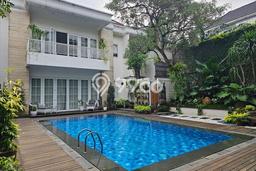 Ready to Use! Luxury House LT 1000m2 Desain Modern di Kemang Ready to Use! Luxury House LT 1000m2 Desain Modern di Kemang