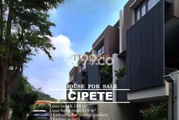 Rumah Mewah LB 319m2 Siap Huni Desain Elegan di Cipete, Jakarta Selatan Rumah Mewah LB 319m2 Siap Huni Desain Elegan di Cipete, Jakarta Selatan