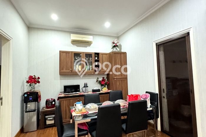 Hunian Mewah LB 192m2 Siap Huni Desain Elegan di Gading Serpong, Tangerang Hunian Mewah LB 192m2 Siap Huni Desain Elegan di Gading Serpong, Tangerang