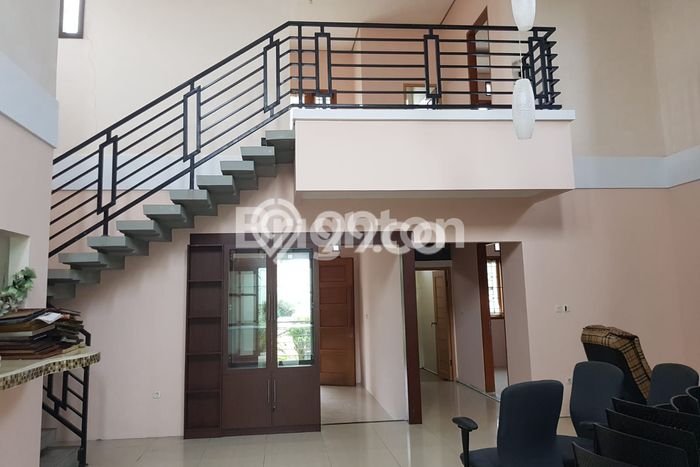Siap Huni Rumah Mewah 3 Kamar di Tapos Dekat ke Mana Saja Siap Huni Rumah Mewah 3 Kamar di Tapos Dekat ke Mana Saja