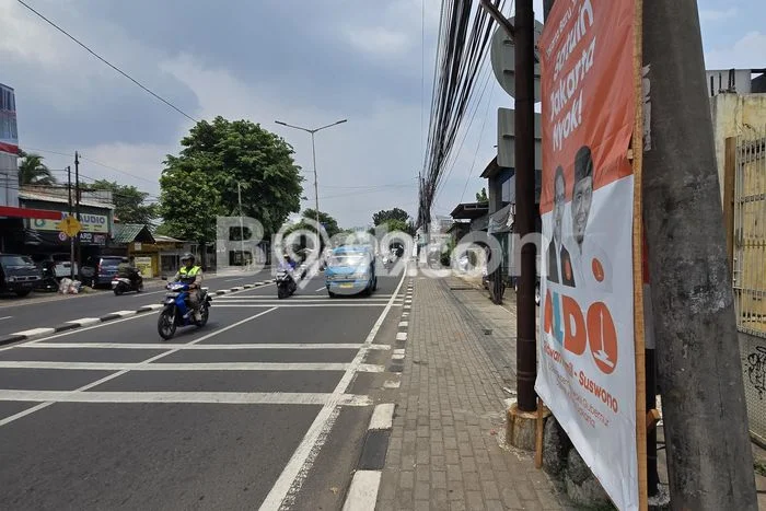 Area Strategis! Disewakan Gudang Lokasi Pasar Rebo, Jakarta Timur Cocok untuk Bisnis Area Strategis! Disewakan Gudang Lokasi Pasar Rebo, Jakarta Timur Cocok untuk Bisnis