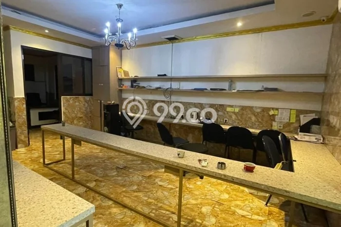 LOKASI PREMIUM! Ruko Kawasan Graha Raya, Luas 130m2m², Jalan Strategis LOKASI PREMIUM! Ruko Kawasan Graha Raya, Luas 130m2m², Jalan Strategis