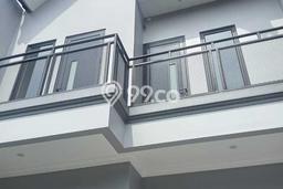 Jual Rumah Bagus Siap Huni LB 110m2 di BSD Kencana Loka, Tangerang Jual Rumah Bagus Siap Huni LB 110m2 di BSD Kencana Loka, Tangerang