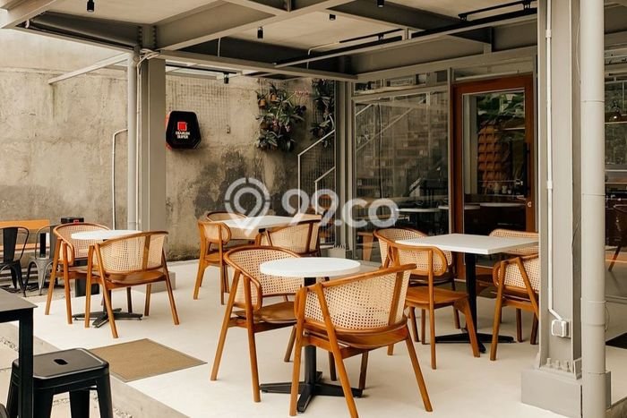 Dijual Komersial di Dago, Luas 250m², Area Bisnis, Akses Strategis Dijual Komersial di Dago, Luas 250m², Area Bisnis, Akses Strategis