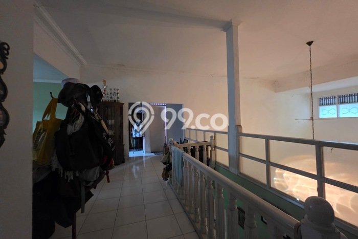 Hunian Mewah LB 340m2 Siap Pakai Desain Elegan di Jatiwaringin, Bekasi Hunian Mewah LB 340m2 Siap Pakai Desain Elegan di Jatiwaringin, Bekasi