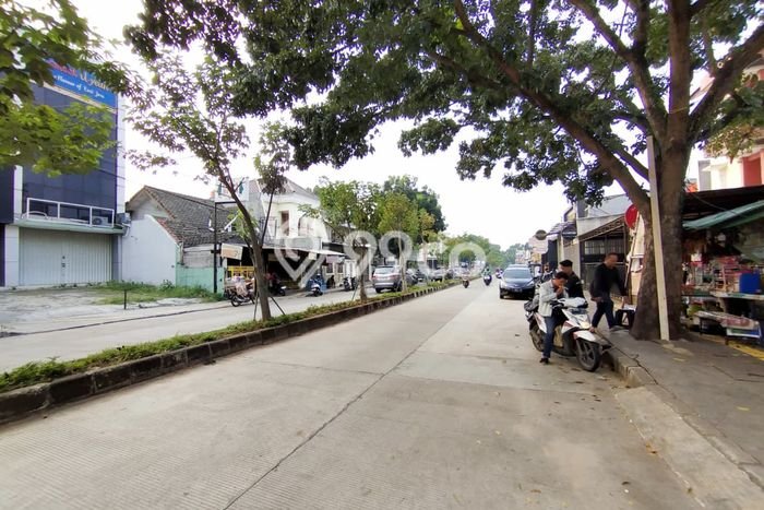 Ruko Dijual di Tangerang LT 153m2 & LB 216m2 Lokasi Terbaik! Ruko Dijual di Tangerang LT 153m2 & LB 216m2 Lokasi Terbaik!