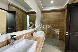 Ready to Use! Premium House LT 642m2 Desain Elegan di Alam Sutera Ready to Use! Premium House LT 642m2 Desain Elegan di Alam Sutera