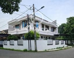 Rumah Elit LB 255m2 Siap Pakai Desain Elegan di Bintaro, Jakarta Selatan Rumah Elit LB 255m2 Siap Pakai Desain Elegan di Bintaro, Jakarta Selatan