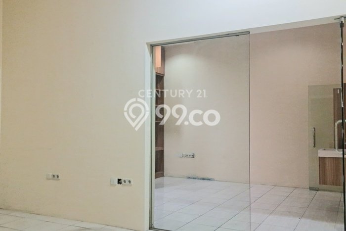 Unit Komersial Disewakan di Jakarta Barat Area Strategis Harga Kompetitif Unit Komersial Disewakan di Jakarta Barat Area Strategis Harga Kompetitif