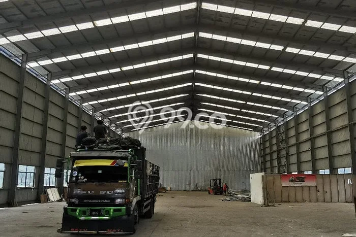 Unit Gudang Disewakan di Bekasi di Area Ramai & Strategis Unit Gudang Disewakan di Bekasi di Area Ramai & Strategis