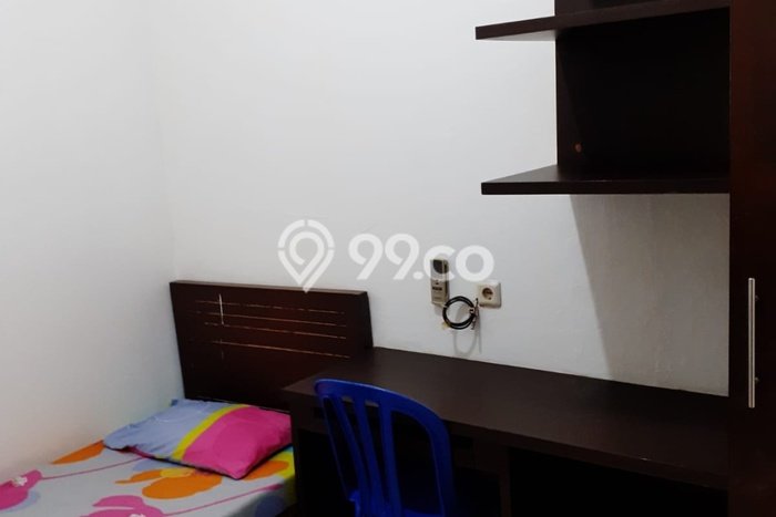 Kos-kosan Dijual di Tanjung Duren Jakarta Barat Luas 210m2 Kos-kosan Dijual di Tanjung Duren Jakarta Barat Luas 210m2