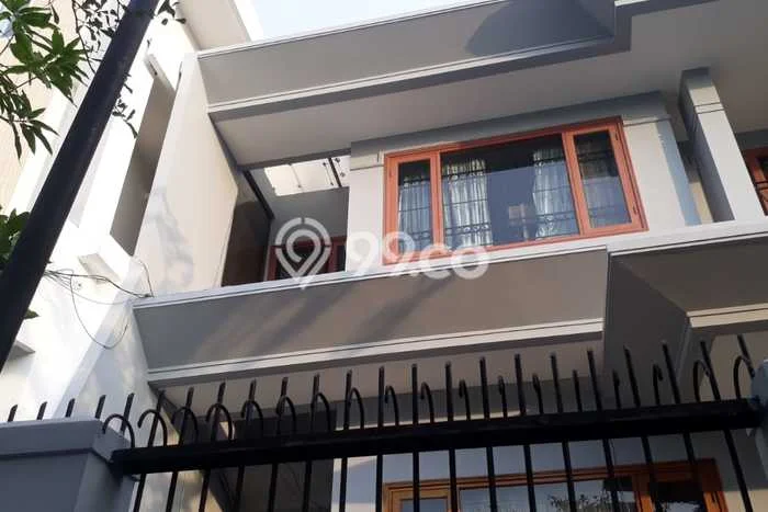 Rumah sewa siap pakai 5 KT di Ancol, Jakarta Utara Rumah sewa siap pakai 5 KT di Ancol, Jakarta Utara