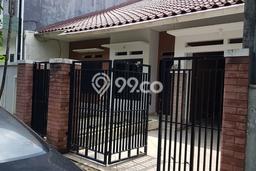 Rumah Elit Modern Tanpa Renovasi di Kayu Putih Jakarta Timur Rumah Elit Modern Tanpa Renovasi di Kayu Putih Jakarta Timur