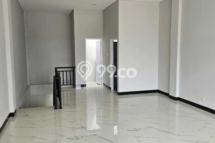 Ruko Disewa di Bandung dengan LB 120m2 Area Komersial Ramai Ruko Disewa di Bandung dengan LB 120m2 Area Komersial Ramai