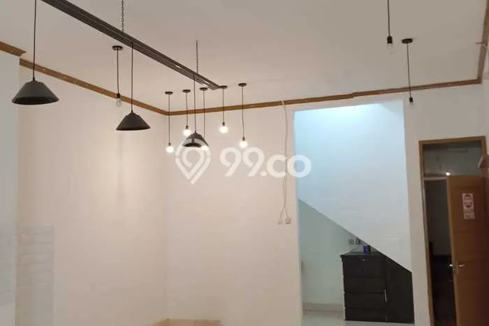 Ruko Disewa di Bandung dengan LB 125m2 Area Komersial Ramai Ruko Disewa di Bandung dengan LB 125m2 Area Komersial Ramai