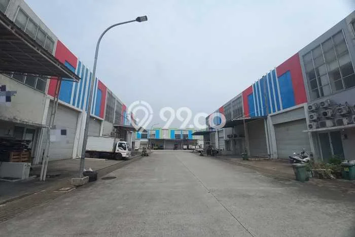 Untuk Dijual! Gudang di Daan Mogot Tangerang LT 180m2 / LB 360m2 Kawasan Bisnis Untuk Dijual! Gudang di Daan Mogot Tangerang LT 180m2 / LB 360m2 Kawasan Bisnis