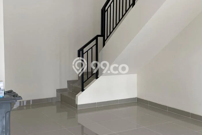 Unit Ruko Disewakan di Gading Serpong di Area Ramai & Strategis Unit Ruko Disewakan di Gading Serpong di Area Ramai & Strategis