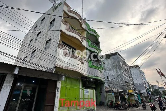 Disewakan Ruko di Kawasan Ramai Jembatan Lima Luas 378m2 Disewakan Ruko di Kawasan Ramai Jembatan Lima Luas 378m2