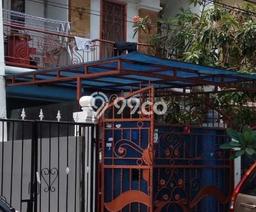 Rumah Luas Asri 2 KT Siap Pakai di Taman Palem Jakarta Barat Rumah Luas Asri 2 KT Siap Pakai di Taman Palem Jakarta Barat