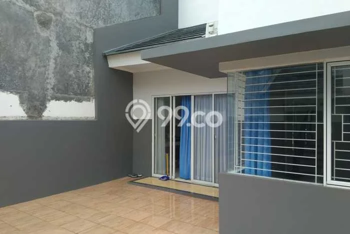 Disewakan! Rumah 3 Kamar Tidur &
2 Kamar Mandi di Tajur, Bogor Disewakan! Rumah 3 Kamar Tidur &
2 Kamar Mandi di Tajur, Bogor