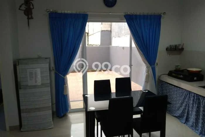 Disewakan! Rumah 3 Kamar Tidur &
2 Kamar Mandi di Tajur, Bogor Disewakan! Rumah 3 Kamar Tidur &
2 Kamar Mandi di Tajur, Bogor