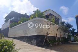 Vila Strategis Kawasan , Ukuran 450m2m², Lokasi Premium dengan akses bagus Vila Strategis Kawasan , Ukuran 450m2m², Lokasi Premium dengan akses bagus