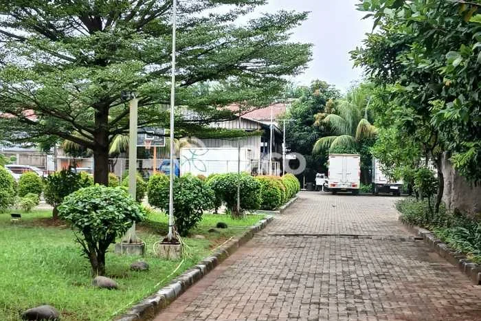 Komersial Dijual di Prime Area Jakarta Barat Luas 14000m2 Komersial Dijual di Prime Area Jakarta Barat Luas 14000m2