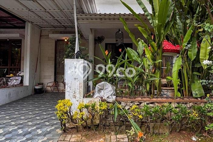 Dijual Rumah Luas Elegan Dengan View Cantik di Bintaro, Tangerang Selatan Dijual Rumah Luas Elegan Dengan View Cantik di Bintaro, Tangerang Selatan