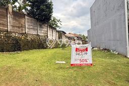 Tanah Investasi Dijual di Tangerang Selatan Punya Luas 133m2 Tanah Investasi Dijual di Tangerang Selatan Punya Luas 133m2
