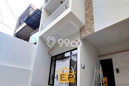 Dijual Rumah 3 Kamar Lokasi Ideal Nyaman dan Strategis di Semarang Tengah Dijual Rumah 3 Kamar Lokasi Ideal Nyaman dan Strategis di Semarang Tengah