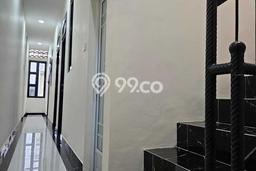 Dijual Rumah 9 Kamar Lokasi Ideal Bagus dan Strategis di Kelapa Gading Dijual Rumah 9 Kamar Lokasi Ideal Bagus dan Strategis di Kelapa Gading
