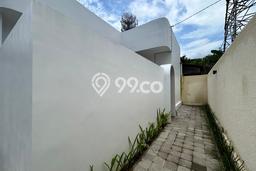 Disewakan! Rumah 2 Kamar Tidur &
2 Kamar Mandi di Legian, Badung Disewakan! Rumah 2 Kamar Tidur &
2 Kamar Mandi di Legian, Badung