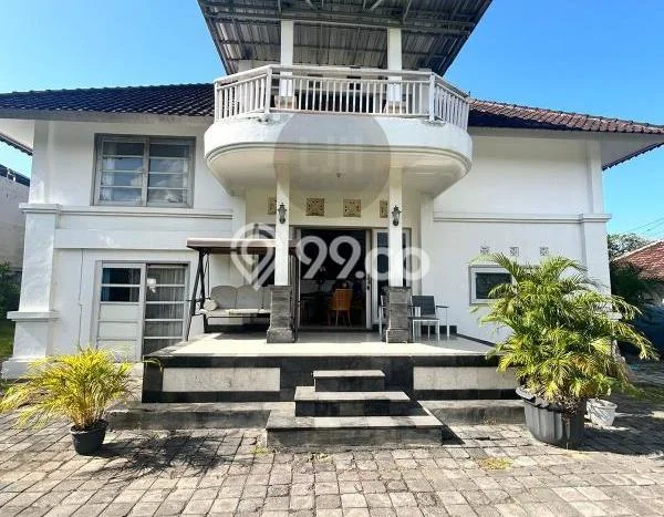 EXCLUSIVE OFFER! Rumah di Kuta, 3 KT, Area Premium, Luas 1100m2m² Bangunan 100m2m² EXCLUSIVE OFFER! Rumah di Kuta, 3 KT, Area Premium, Luas 1100m2m² Bangunan 100m2m²