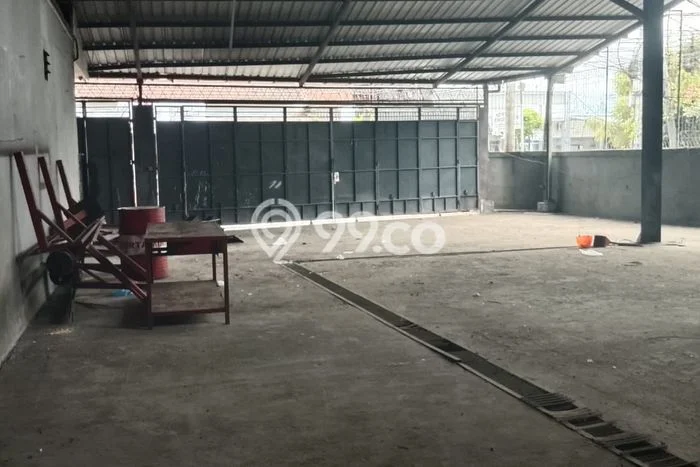 HARGA SPESIAL! Gudang Kawasan Renon, Luas 400m², Jalan Utama HARGA SPESIAL! Gudang Kawasan Renon, Luas 400m², Jalan Utama