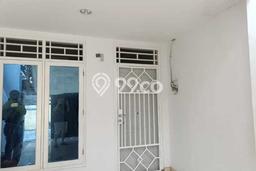 Rumah Sewa Jakarta Barat LT 60m2 LB 118m2 Area Taman Palem Rumah Sewa Jakarta Barat LT 60m2 LB 118m2 Area Taman Palem
